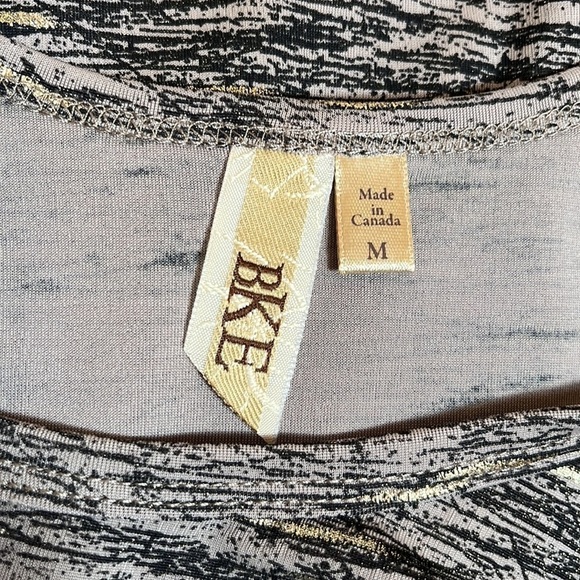 𝅺bke Sleeveless Tank Top - Picture 8 of 10